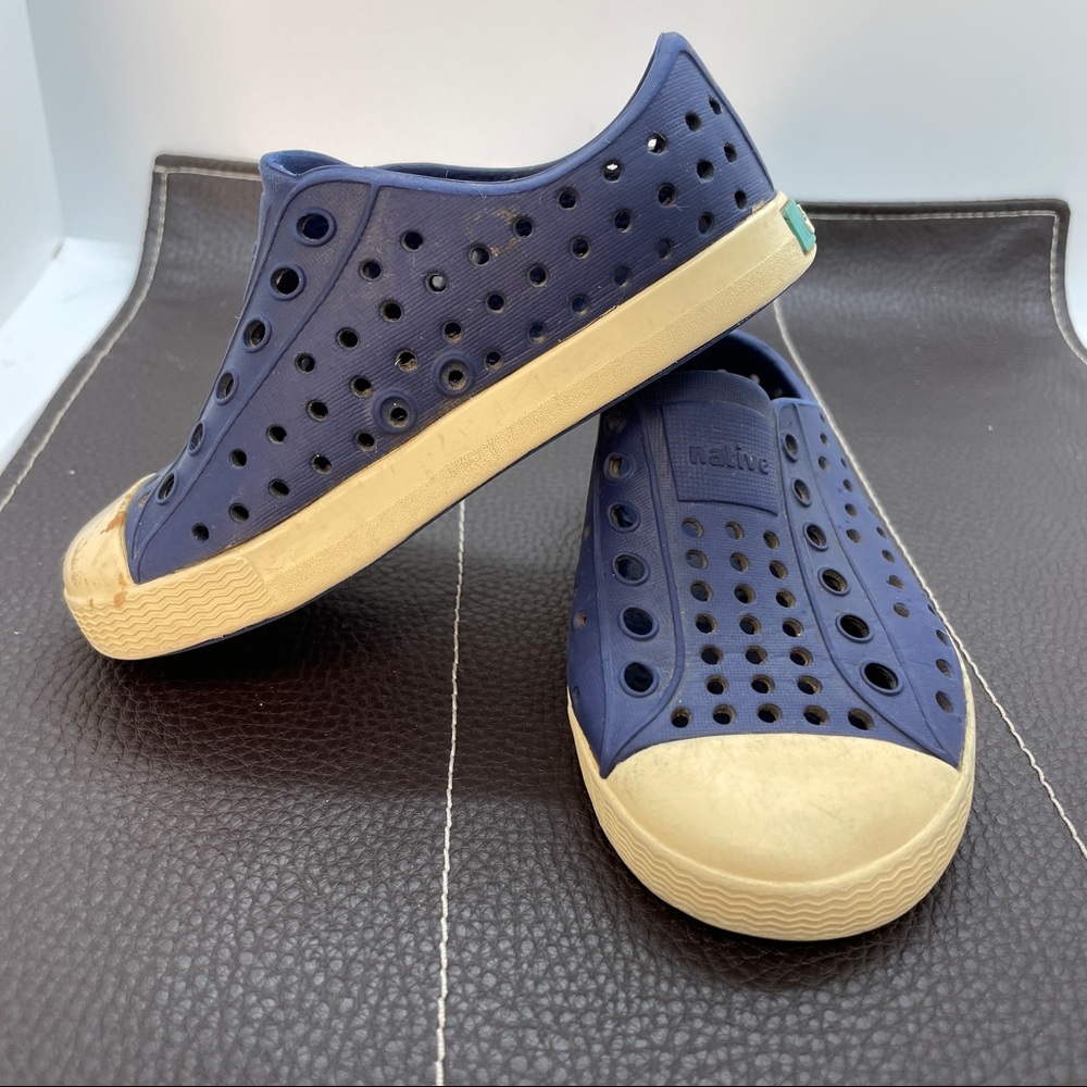 Navy & White NATIVES Jefferson Shoes C7